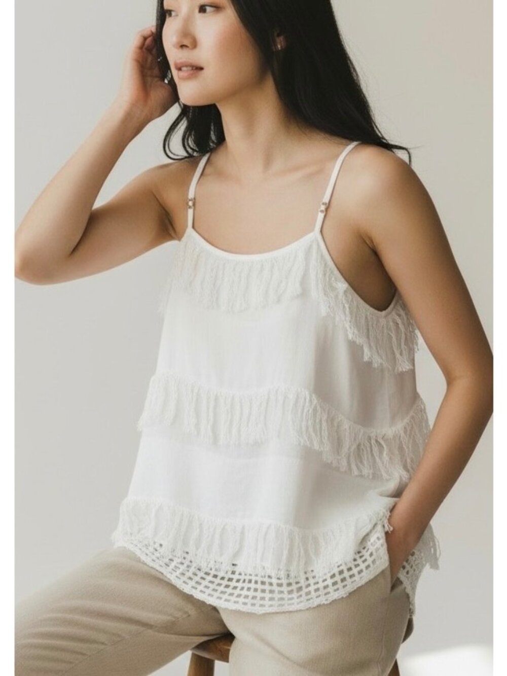 SEA New York Solid White Sleeveless Fringe Accent Eyelet Hem Women's Tank Top 0